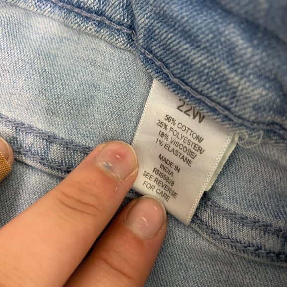 Isaac Mizrahi Light Indigo Zipper Jeans Size 22W - Picture 2 of 6